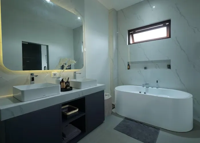 4br Family In *